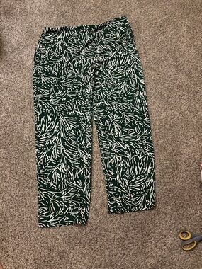 Alfani Green and White Wide Leg Pull on Pants